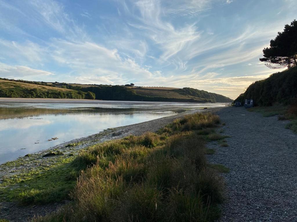 2 Chatsworth Riverscape Apartments - Peaceful Apartment In Great Location With Free Parking Overlooking The Gannel Just A Short Walk From Newquays Incredible Beaches And Local Amenities New Quay Eksteriør bilde