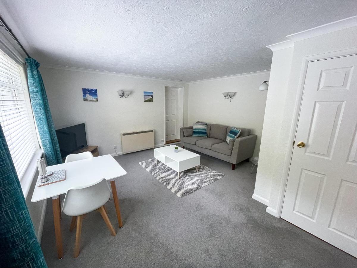 2 Chatsworth Riverscape Apartments - Peaceful Apartment In Great Location With Free Parking Overlooking The Gannel Just A Short Walk From Newquays Incredible Beaches And Local Amenities New Quay Eksteriør bilde