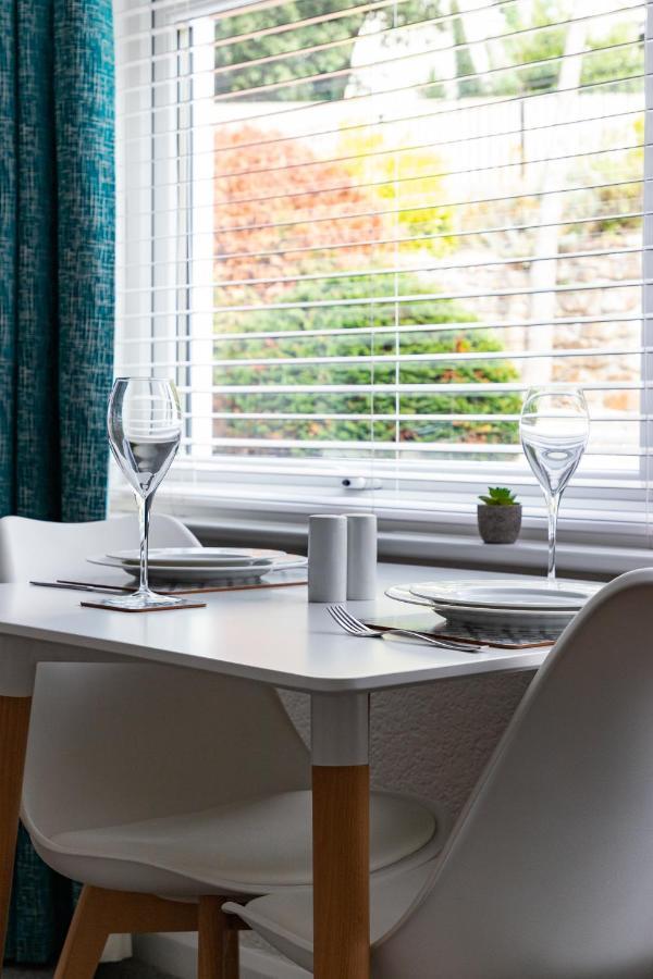 2 Chatsworth Riverscape Apartments - Peaceful Apartment In Great Location With Free Parking Overlooking The Gannel Just A Short Walk From Newquays Incredible Beaches And Local Amenities New Quay Eksteriør bilde