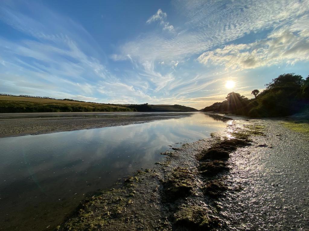 2 Chatsworth Riverscape Apartments - Peaceful Apartment In Great Location With Free Parking Overlooking The Gannel Just A Short Walk From Newquays Incredible Beaches And Local Amenities New Quay Eksteriør bilde